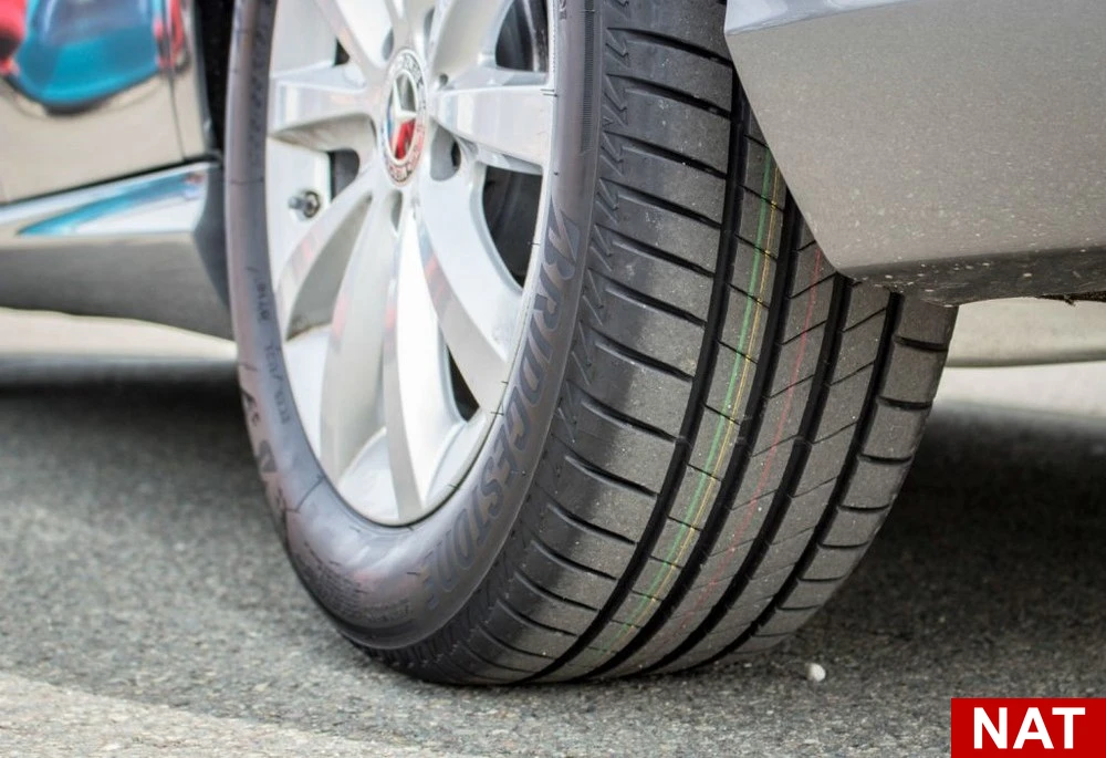 Khả năng chống trượt lốp ô tô bridgestone